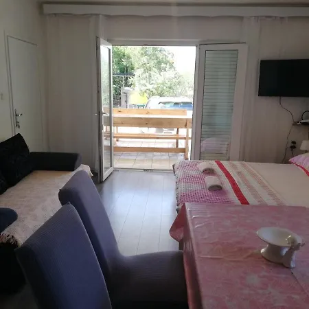 Sun & Sea Apartment
