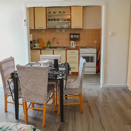 Sun & Sea Apartment *