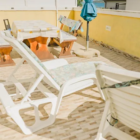 Sun & Sea Apartment *